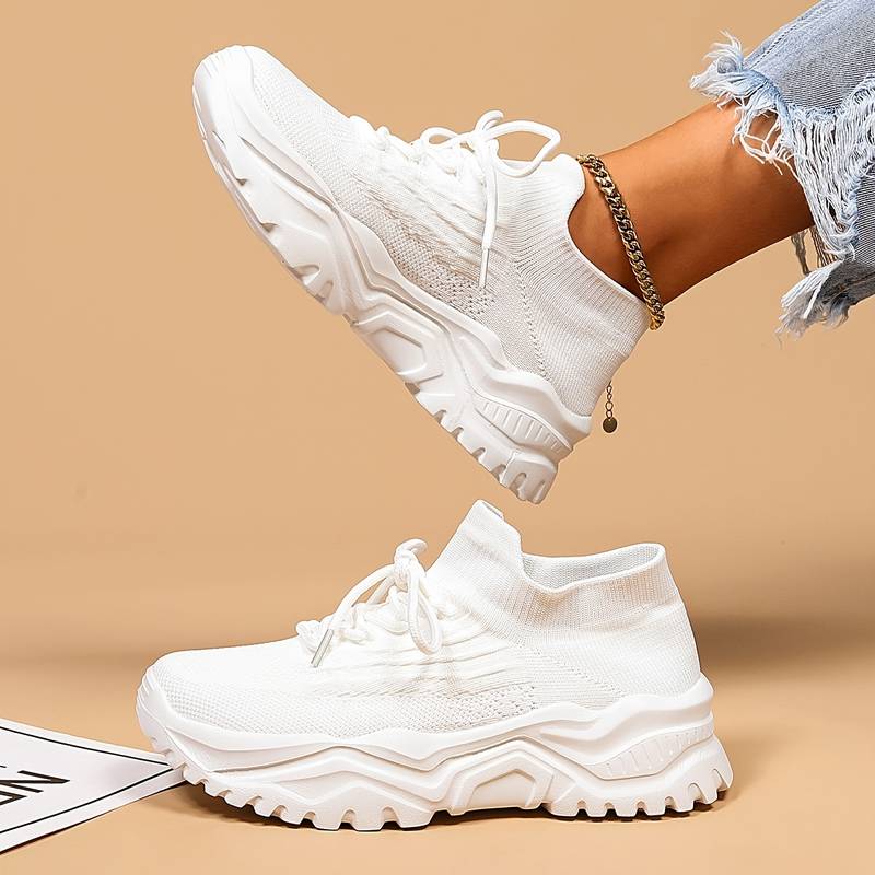 Orthopädische Schuhe mit zusätzlicher Unterstützung für die Füße – Sneaker