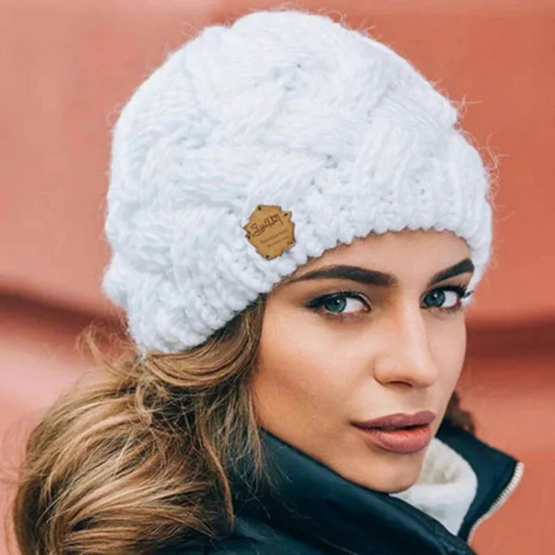 Damen Weiche Strickmütze mit Zopfmuster – Bild 7 von 7