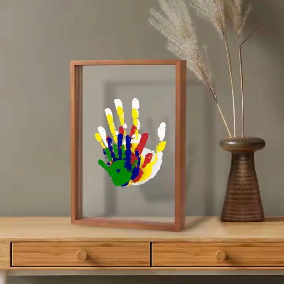 KLEINE SPUREN – Baby Erinnerungsrahmen aus Holz mit Ton für Hand- & Fußabdrücke – Spielzeug & Kinder