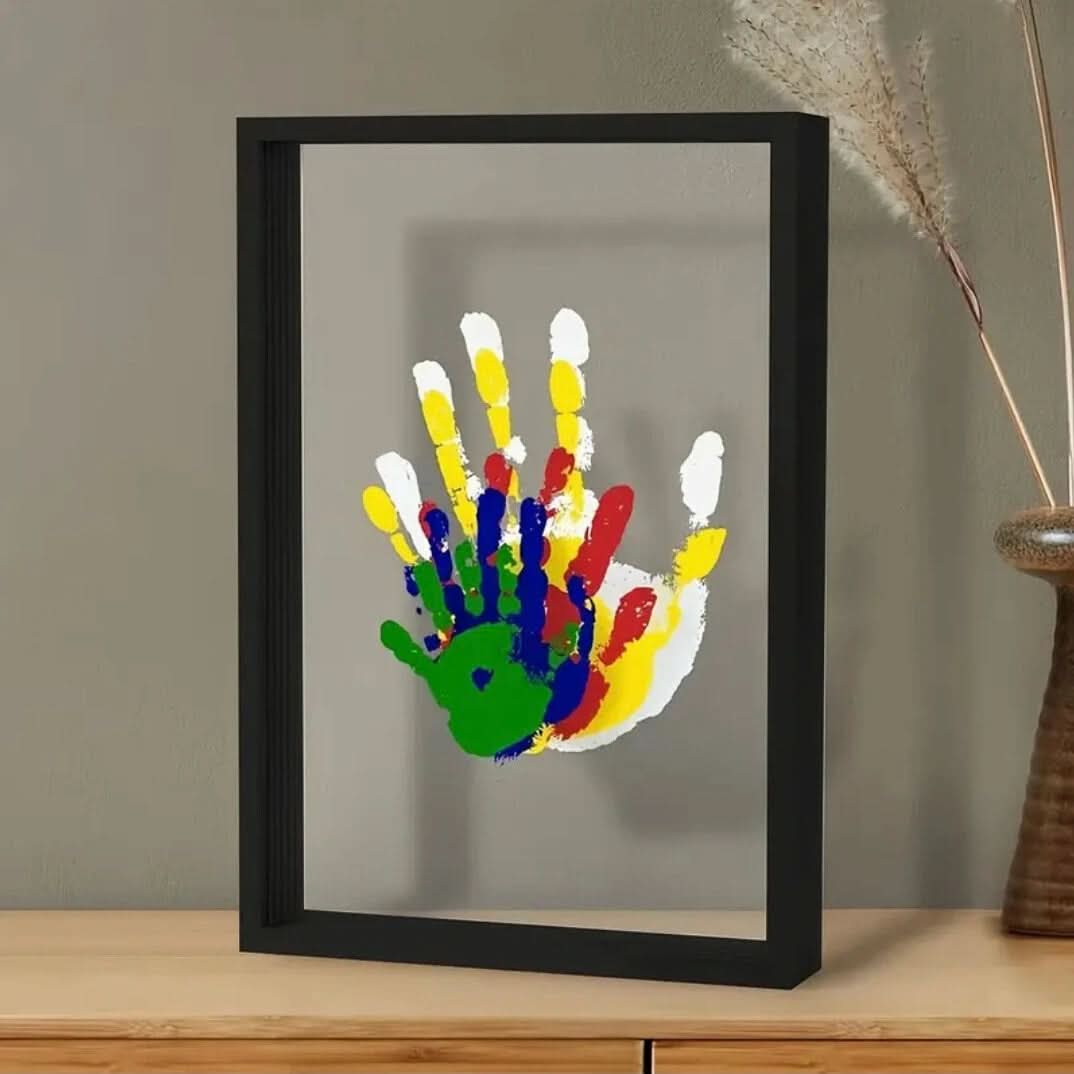 KLEINE SPUREN – Baby Erinnerungsrahmen aus Holz mit Ton für Hand- & Fußabdrücke – Bild 2 von 7