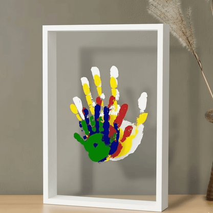 KLEINE SPUREN – Baby Erinnerungsrahmen aus Holz mit Ton für Hand- & Fußabdrücke – Bild 3 von 7