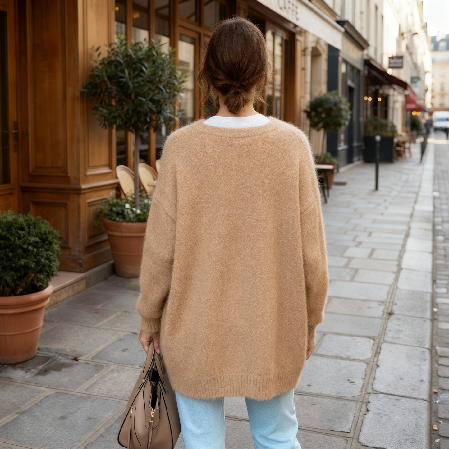 Raffinierte Strickjacke mit Stil – Bild 2 von 17