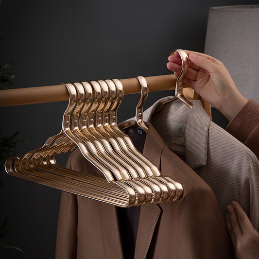 Mara – Elegante Metall-Kleiderbügel (5 Stück)