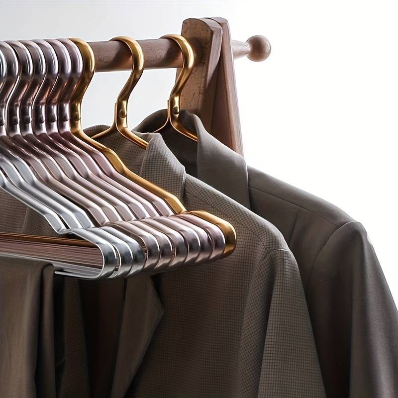 Mara – Elegante Metall-Kleiderbügel (5 Stück)