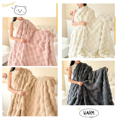 Flauschdecke CosyLuxe – Bild 2 von 9
