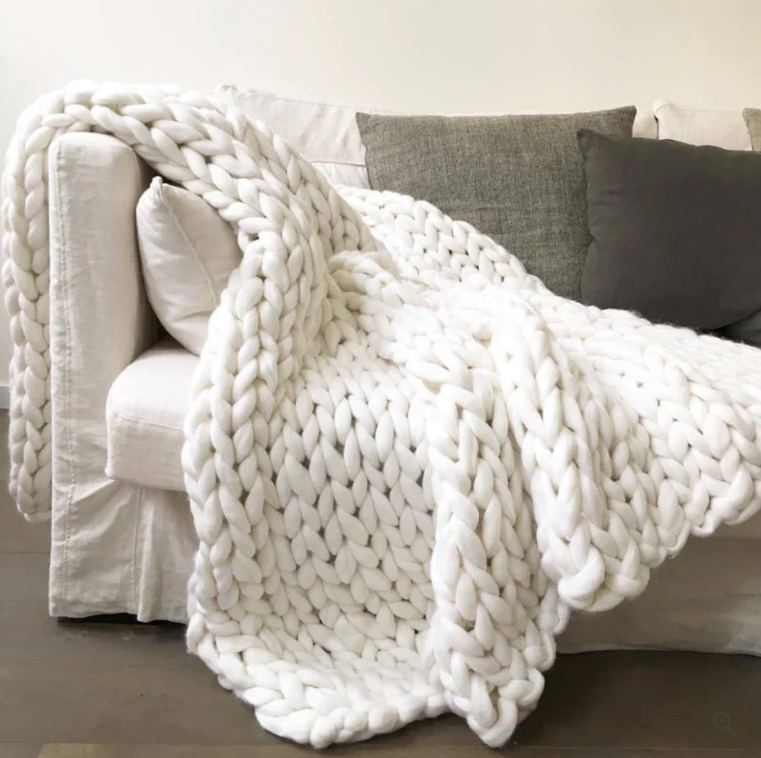 Gestrickte Decke aus Merinowolle – behagliche Wärme und raffinierter Luxus – Bild 8 von 8