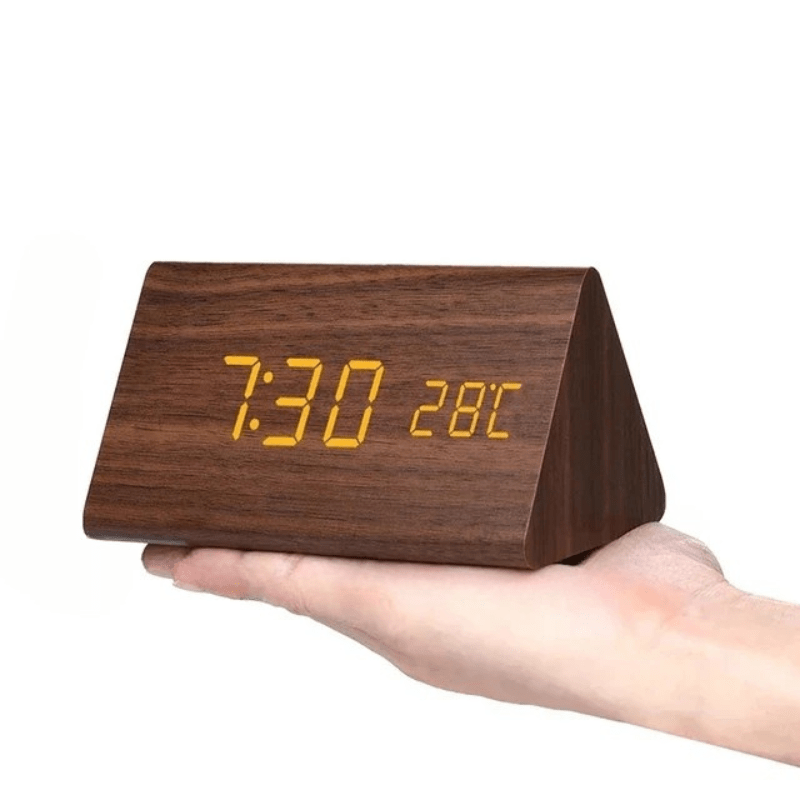 Woodsie – Sprachgesteuerte Holz-Wanduhr
