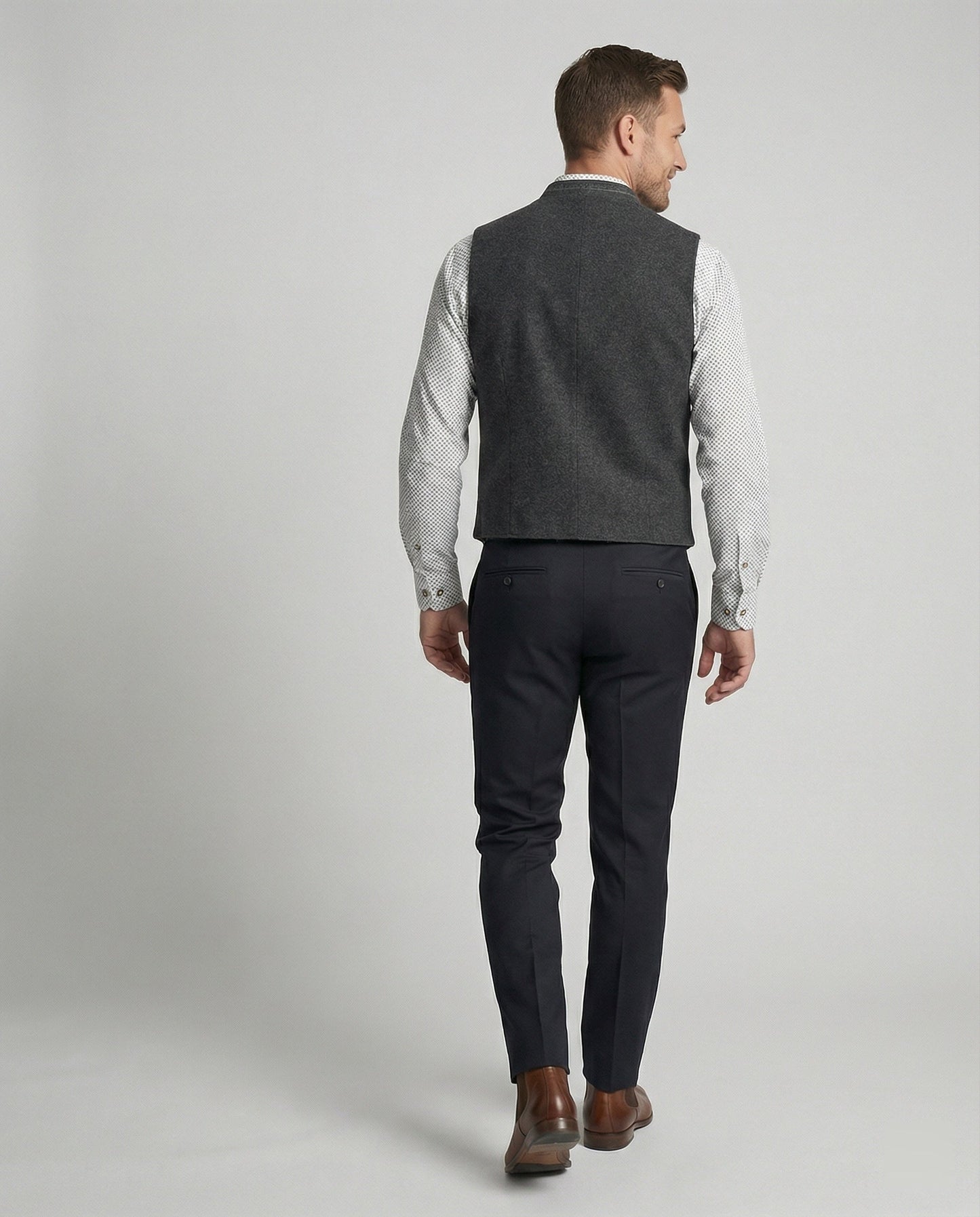 Elegante Herren Trachtenweste Grau Traditionell – Bild 4 von 5