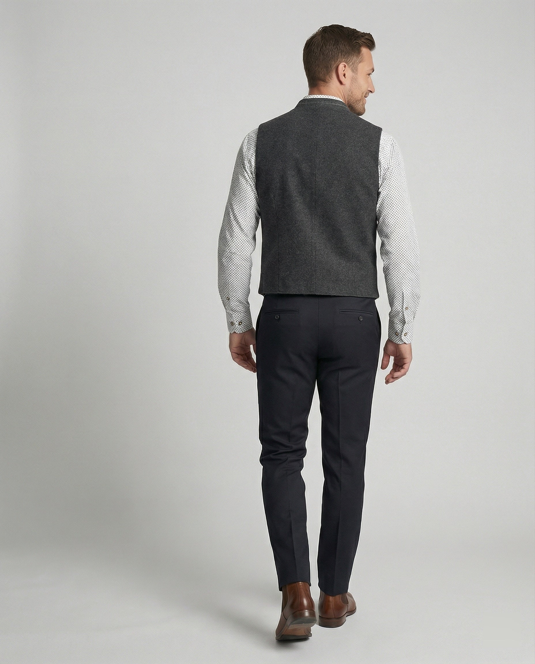 Elegante Herren Trachtenweste Grau Traditionell – Bild 4 von 5