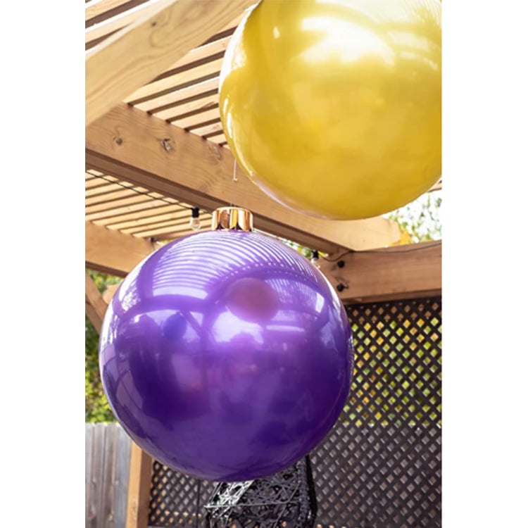 MerrySphere- Aufblasbare Weihnachtskugel in Übergröße – Bild 17 von 26