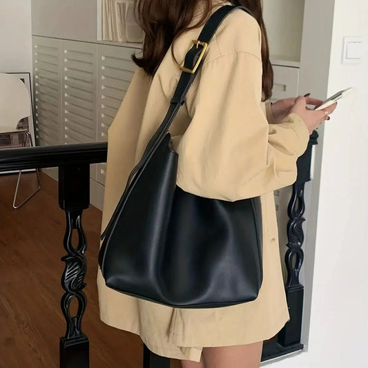 Auriste - Minimalistische Handtasche für Damen