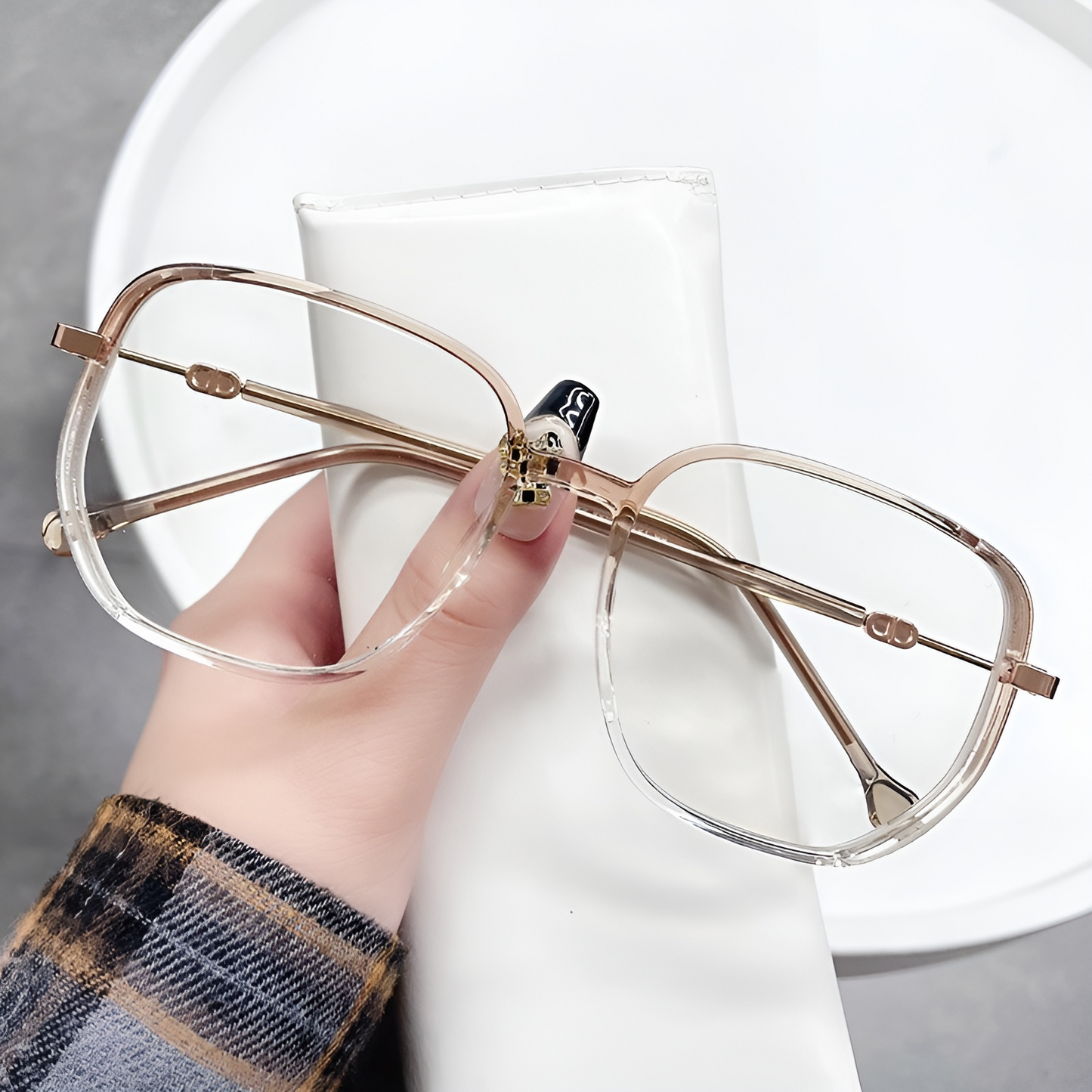 Brille Nahaufnahme – Pelanva