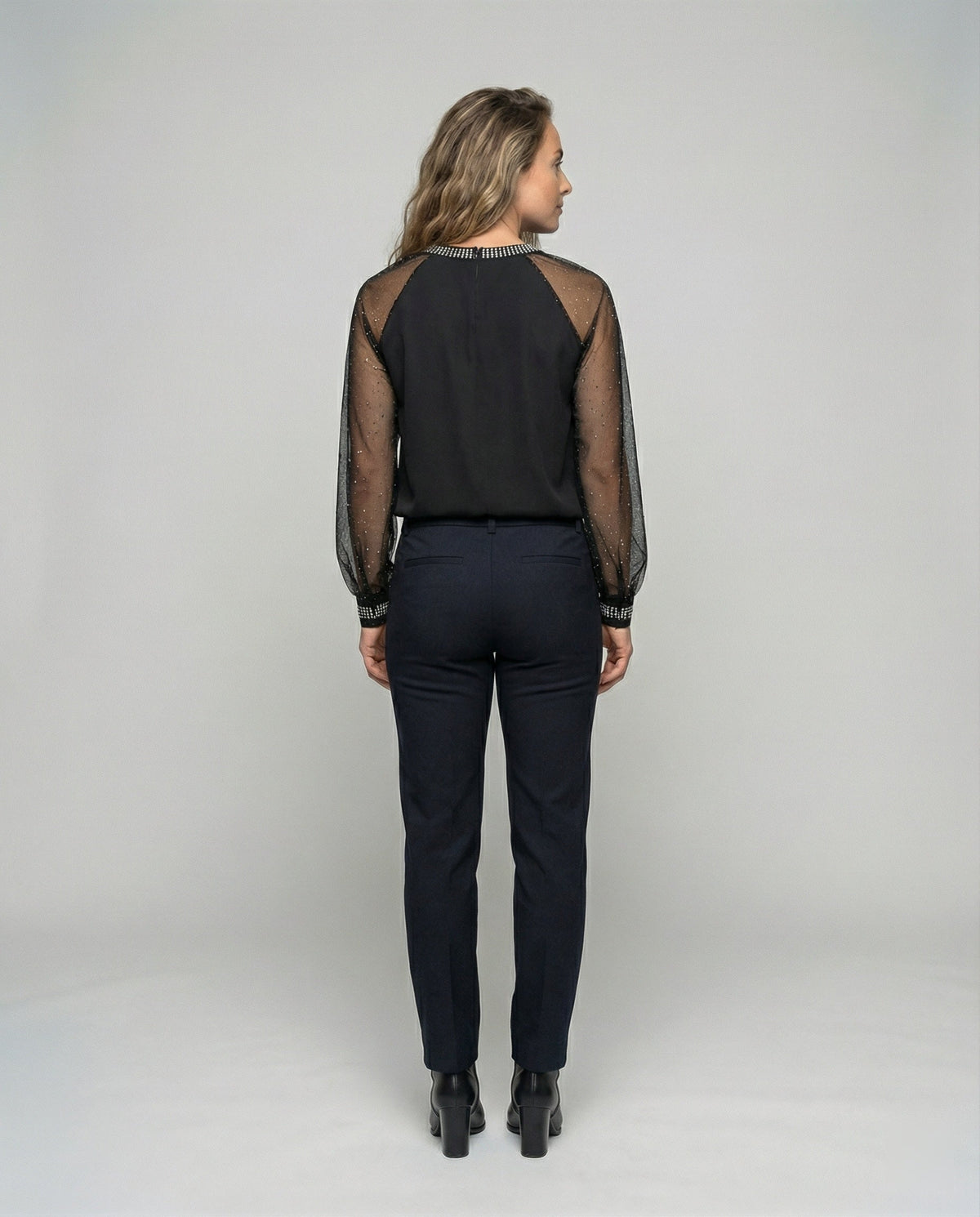 Damen Elegantes Mesh-Top mit Pailletten & Transparenten Ärmeln – Bild 3 von 4