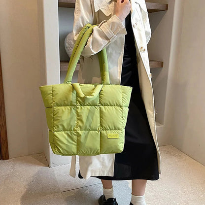 Gesteppte Handtasche mit großer Kapazität, Detailansicht – Pelanva