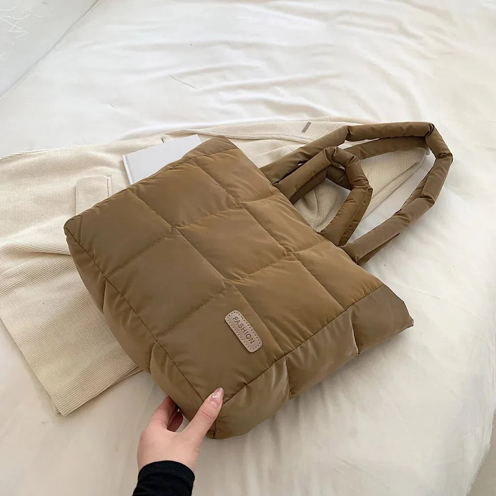 Gesteppte Handtasche mit großer Kapazität, Seitenansicht – Pelanva