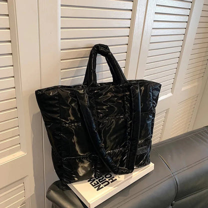 Gesteppte Handtasche mit großer Kapazität, Rückansicht – Pelanva