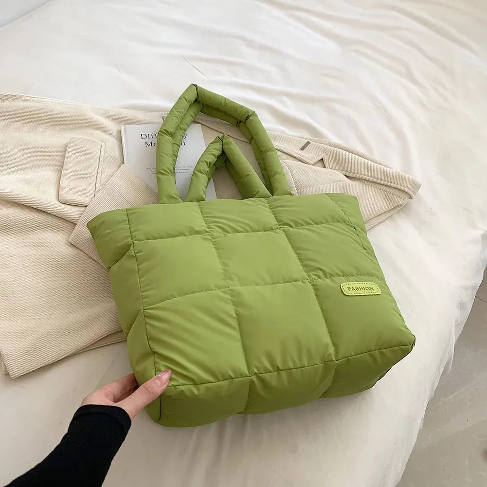 Gesteppte Handtasche mit großer Kapazität, Anwendungsbeispiel – Pelanva