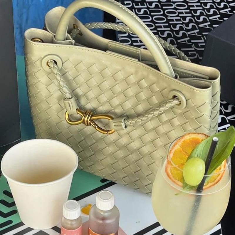 Elegante gewebte Handtasche für jeden Anlass, Maße und Details – Pelanva