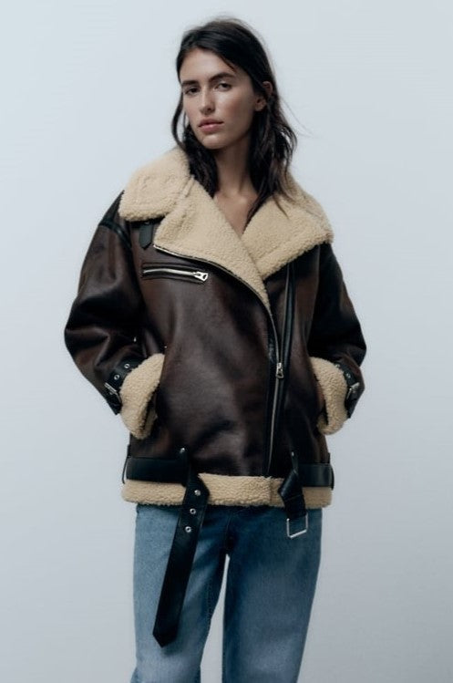 Karina | Jacke mit Revers aus Kunstmaterial – Jacke & Mantel