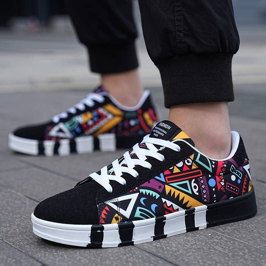 Bunter Low-Top-Sneaker mit Grafikdruck – Pelanva – Ansicht 1