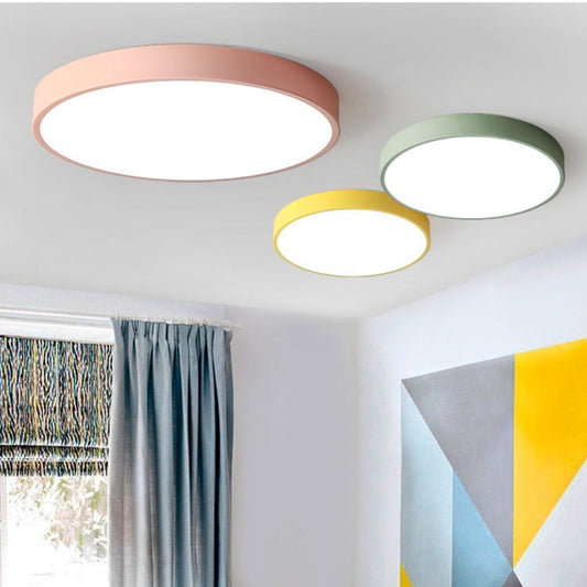 LumiStream - Minimalistische Deckenleuchte für modernes Wohnen