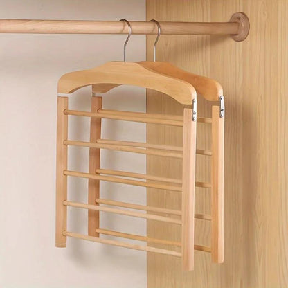 LuxeHanger – Elegante Holz-Kleiderbügel für stilvolle Ordnung