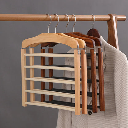 LuxeHanger – Elegante Holz-Kleiderbügel für stilvolle Ordnung