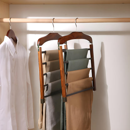 LuxeHanger – Elegante Holz-Kleiderbügel für stilvolle Ordnung