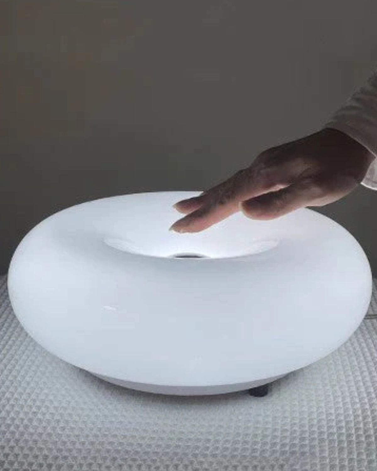 runde tischlampe donutform sanftem led – Pelanva – Ansicht 4