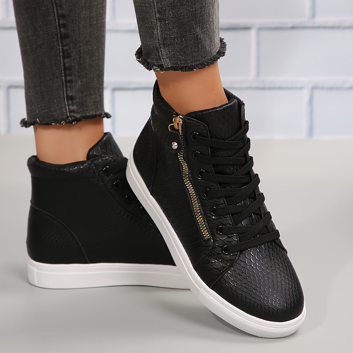 Sneaker – Pelanva