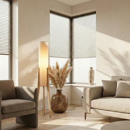 Stehlampe Holz – Pelanva – Ansicht 3