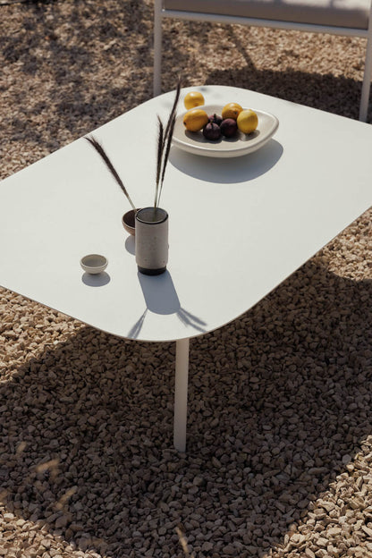 Tisch – 3