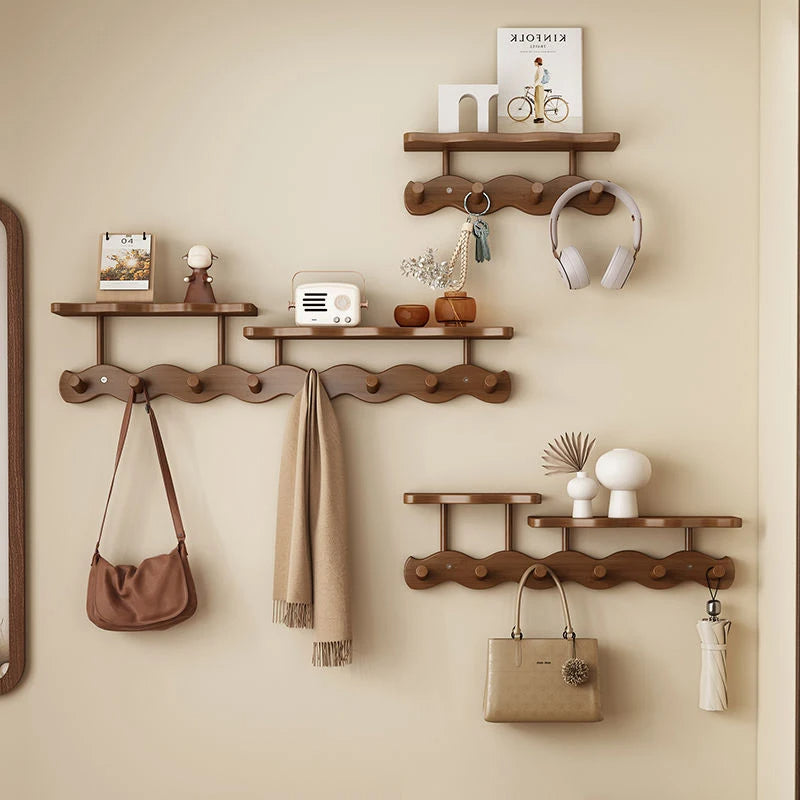Stilvolle Wandgarderobe aus Bambus – Pelanva