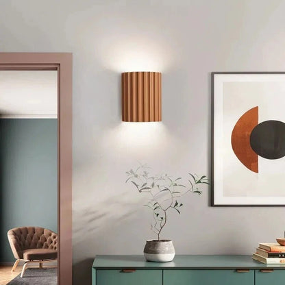 Moderne Wandleuchte mit stilvollem Design, Maße und Details – Pelanva