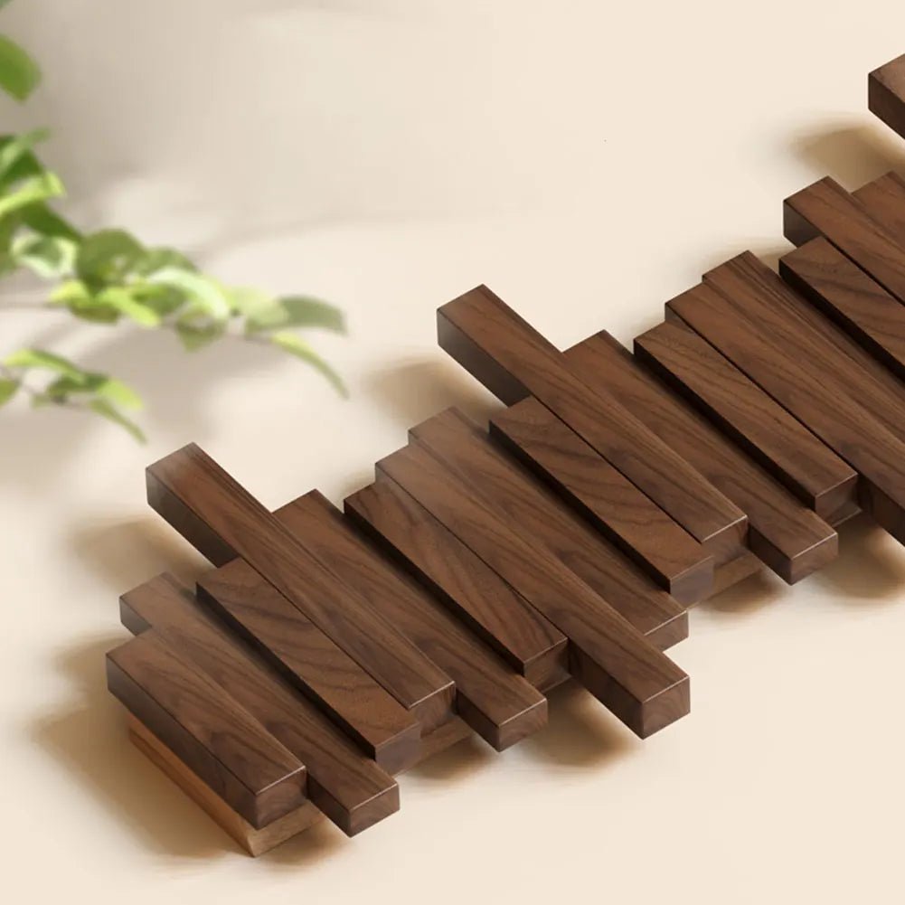 WoodFlex - Stilvolle Holzgarderobe mit flexiblen Magnethaken