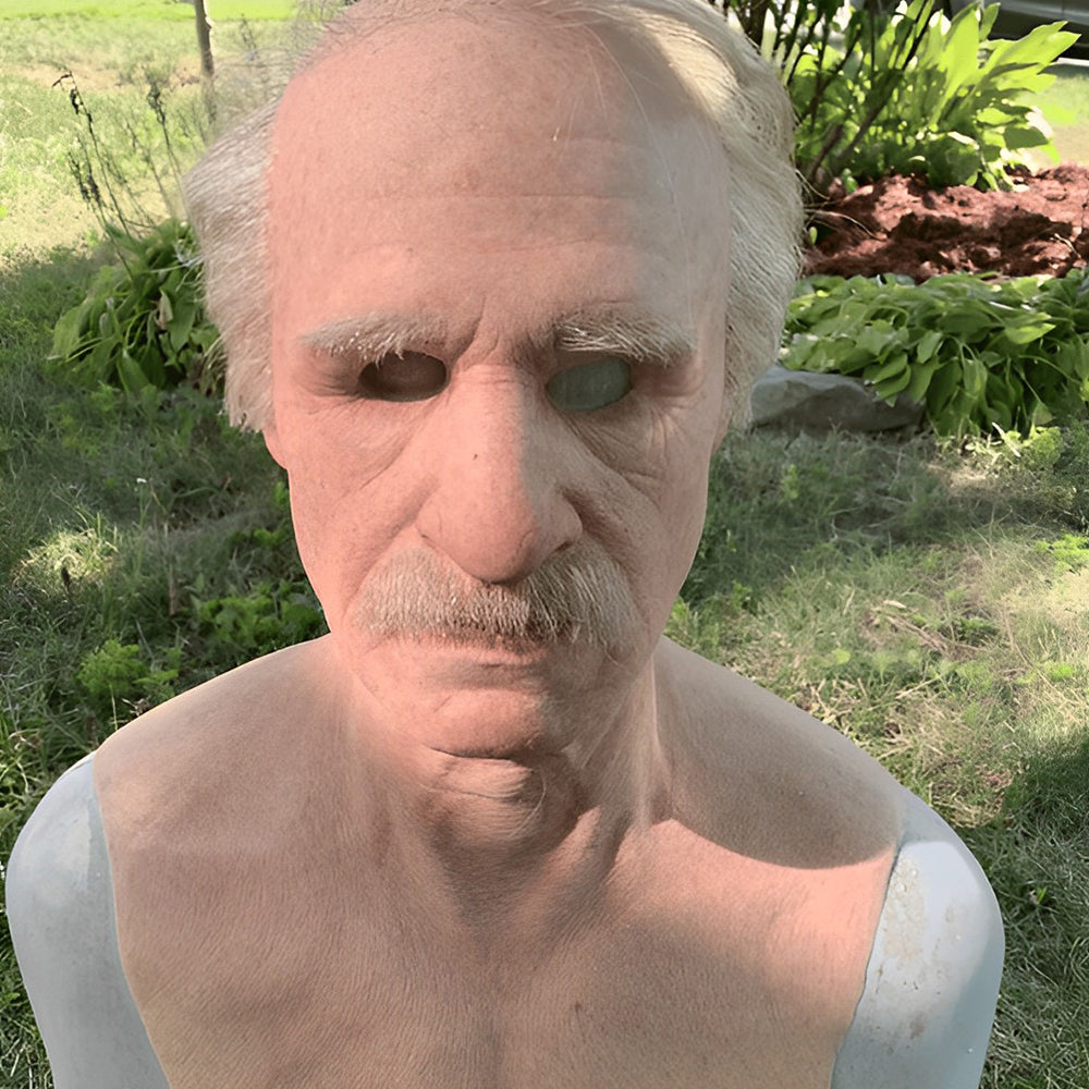 Realistische Gesichtsmaske - Nahaufnahme